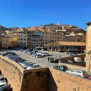 Gasthuis Salicotto 56, Siena