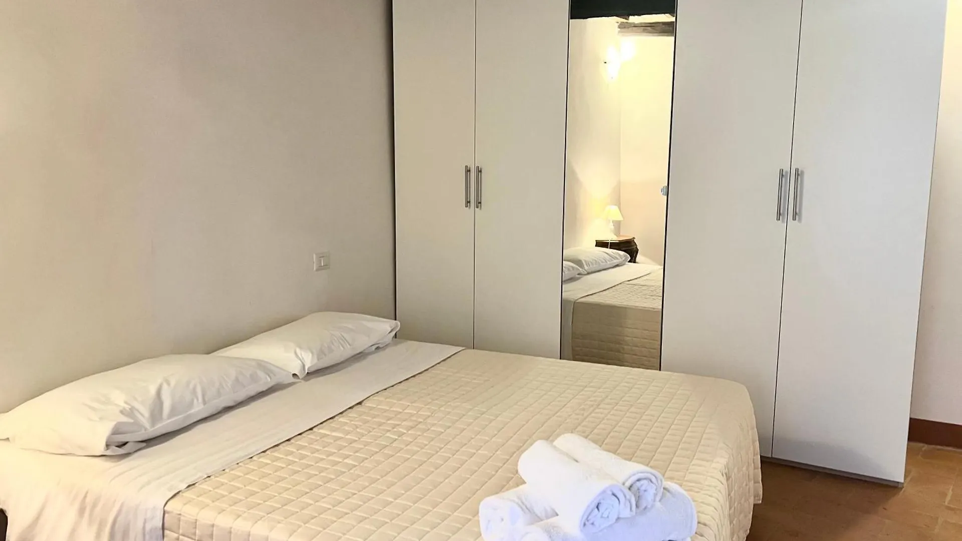 Apartment Franciosa Lodge - Cattedrale Siena