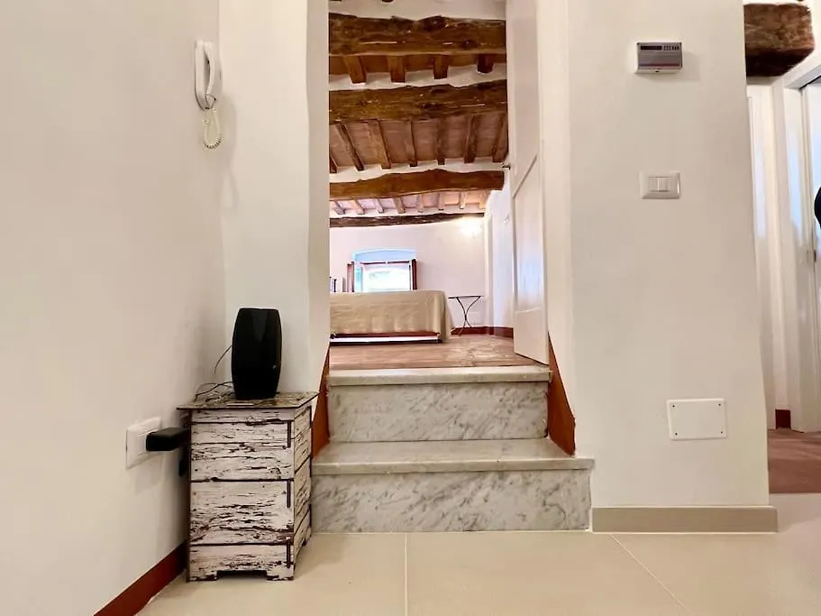 Franciosa Lodge - Cattedrale Siena 0*,  Italy